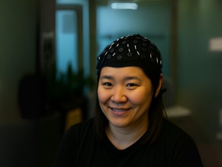 An AI-powered Thinking Cap